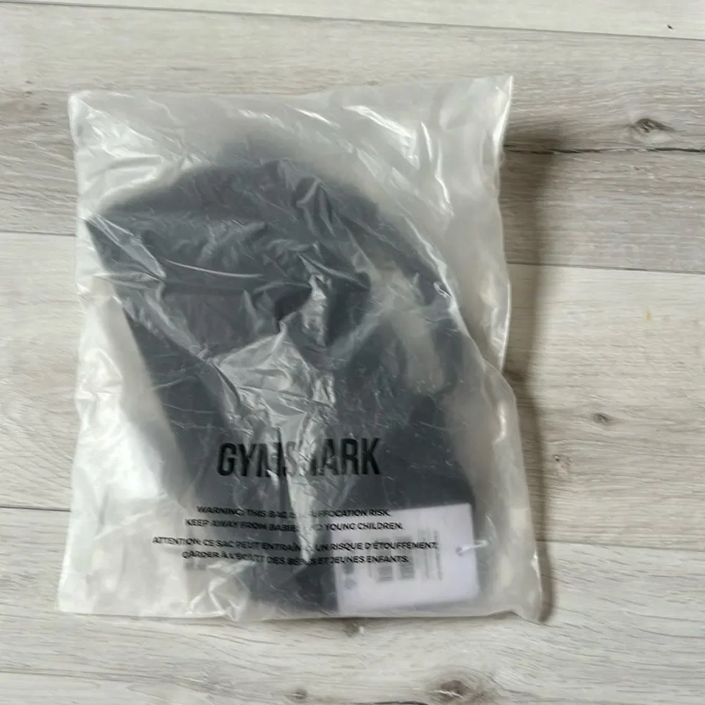 GYMSHARK FRACTION SPORTS BRA Medium Support Black Small NWT in‎ packaging